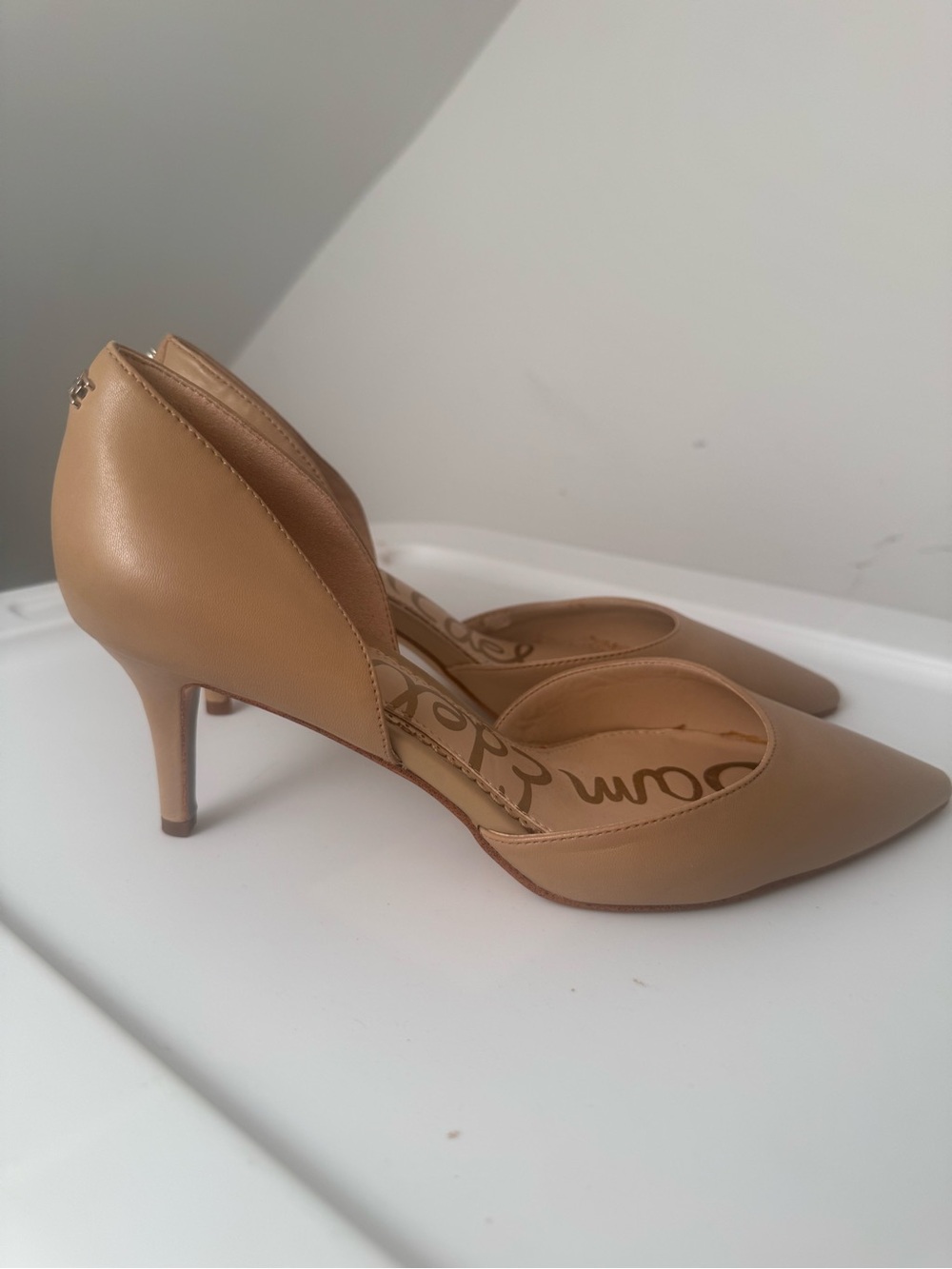 Sam Edelman Pointed-Toe Beige Pumps